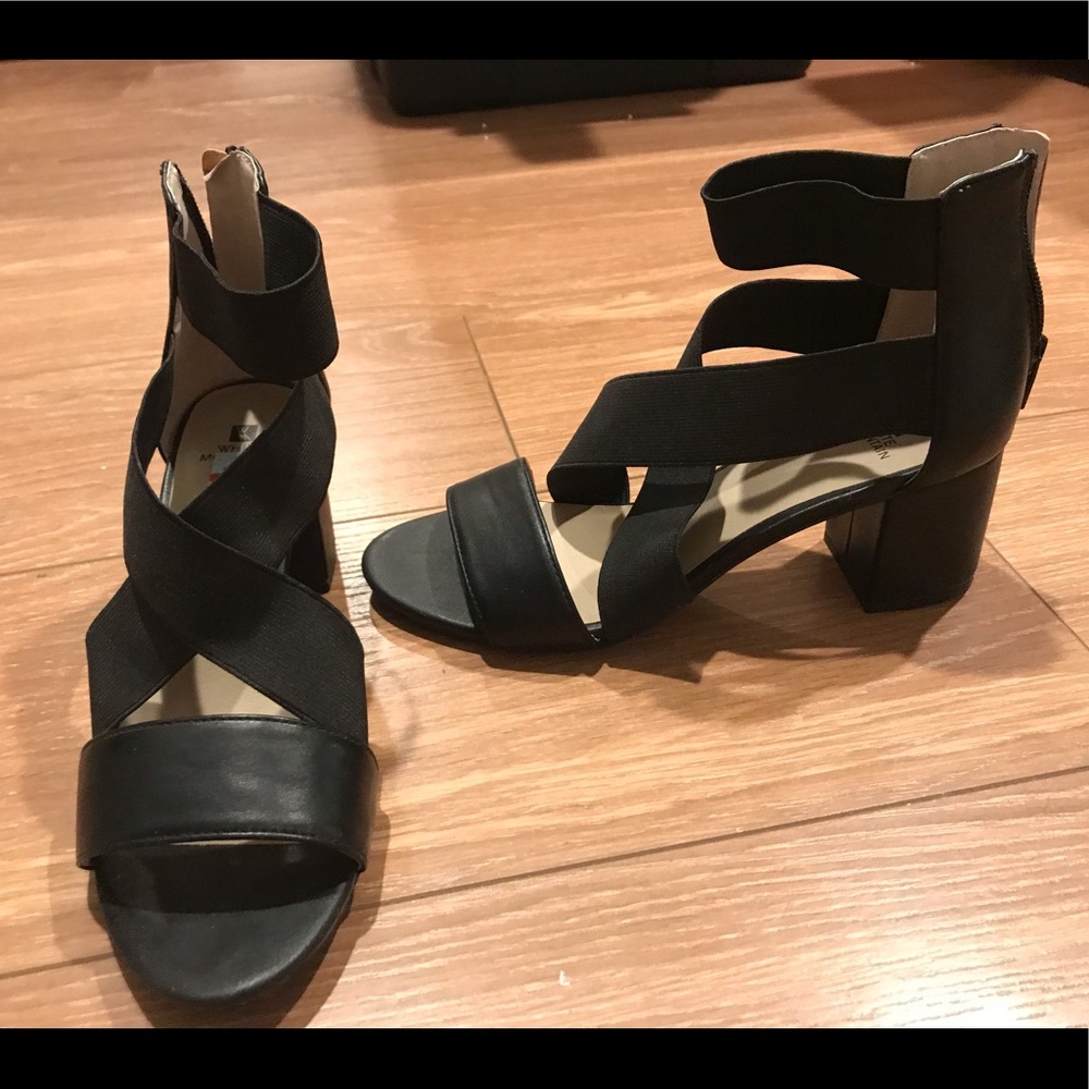 Naturalized block heels